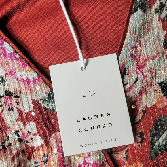 NWT Women's LC Lauren Conrad Puff Sleeve Sequin Wrap Top Size 2X - Picture 9 of 16